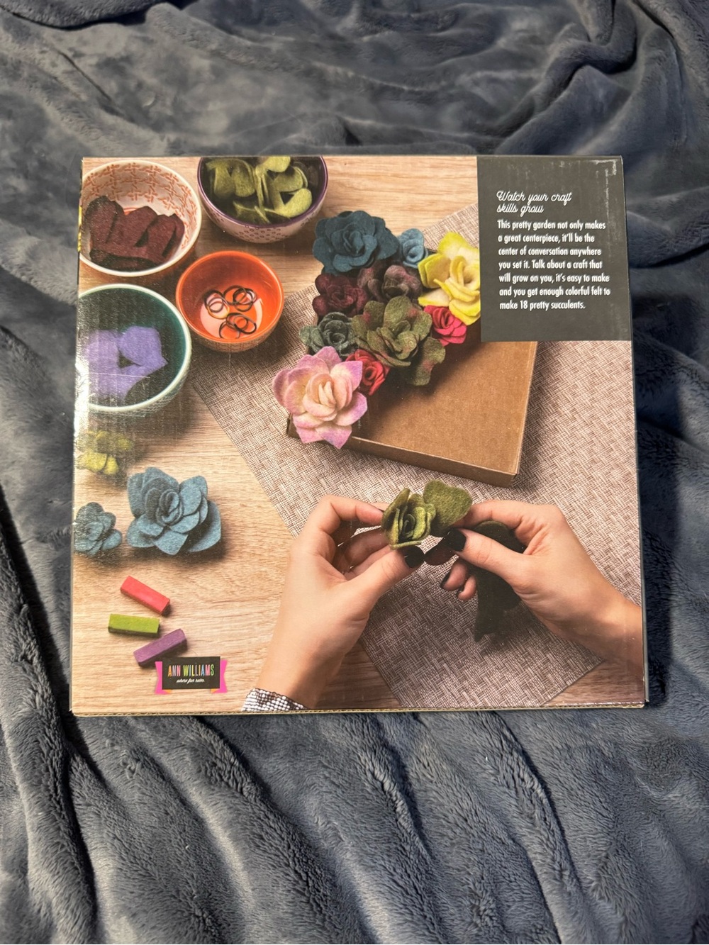 Craft Crush Felt Succulents Kit, Age 13+ - Picture 2 of 3